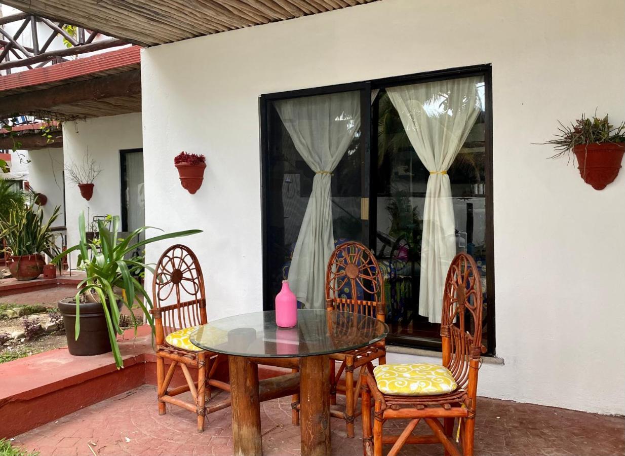 Casa Caribe Cancún Kültér fotó A typical hotel room in San Cristóbal de Las Casas